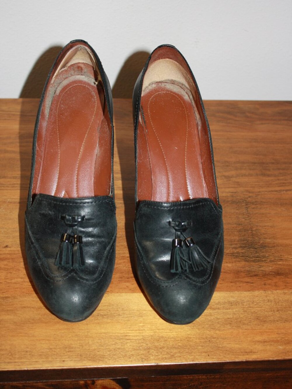 Women's Naturalizer Black Leather Heeled Shoes size 7.5 Wide